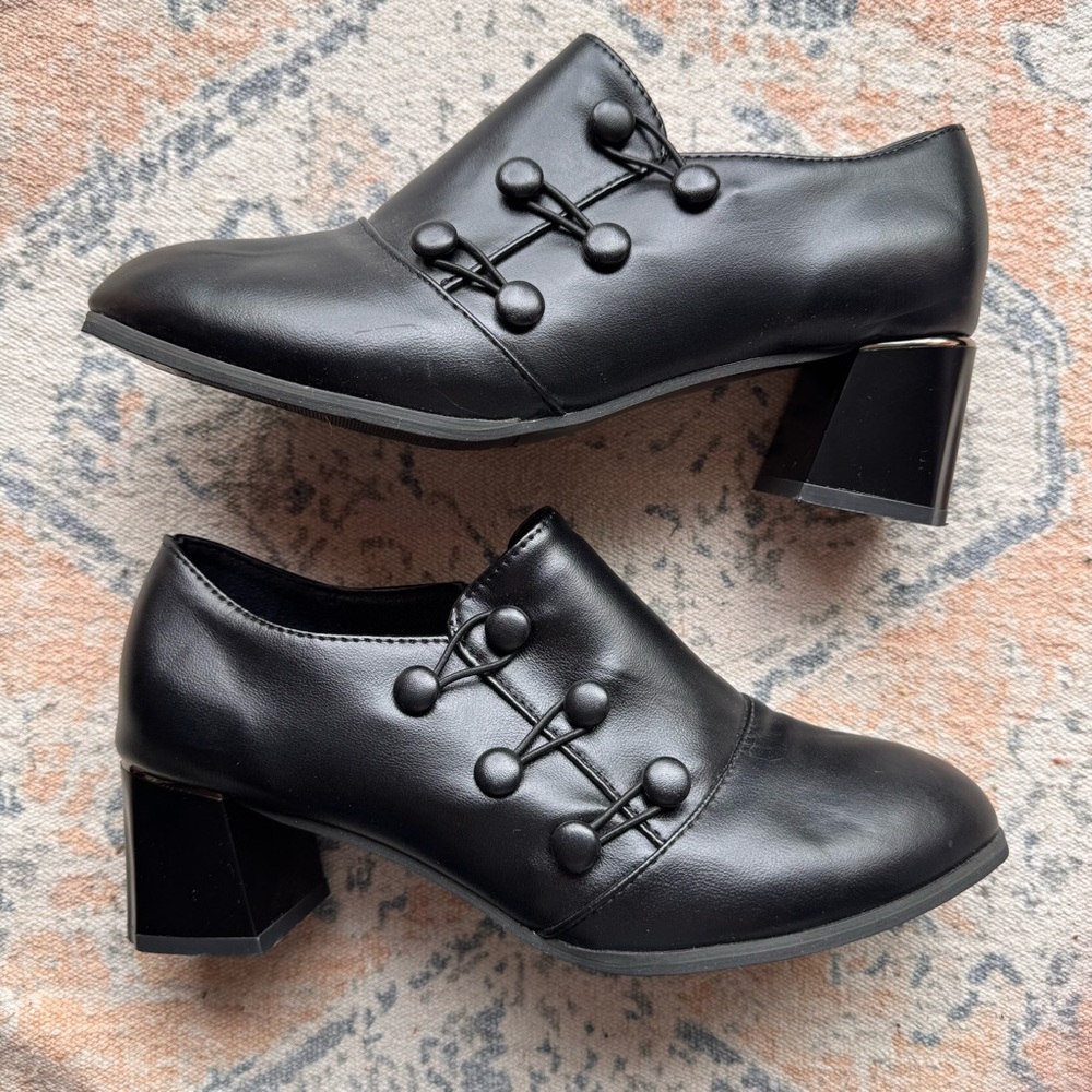 Vintage Black Heeled Oxfords
